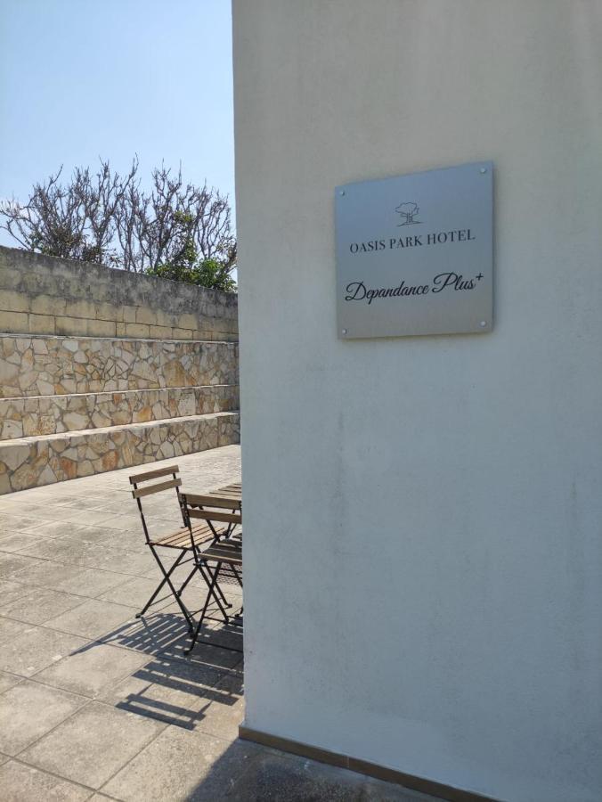 Oasis Park Hotel Torre dell'Orso Eksteriør bilde