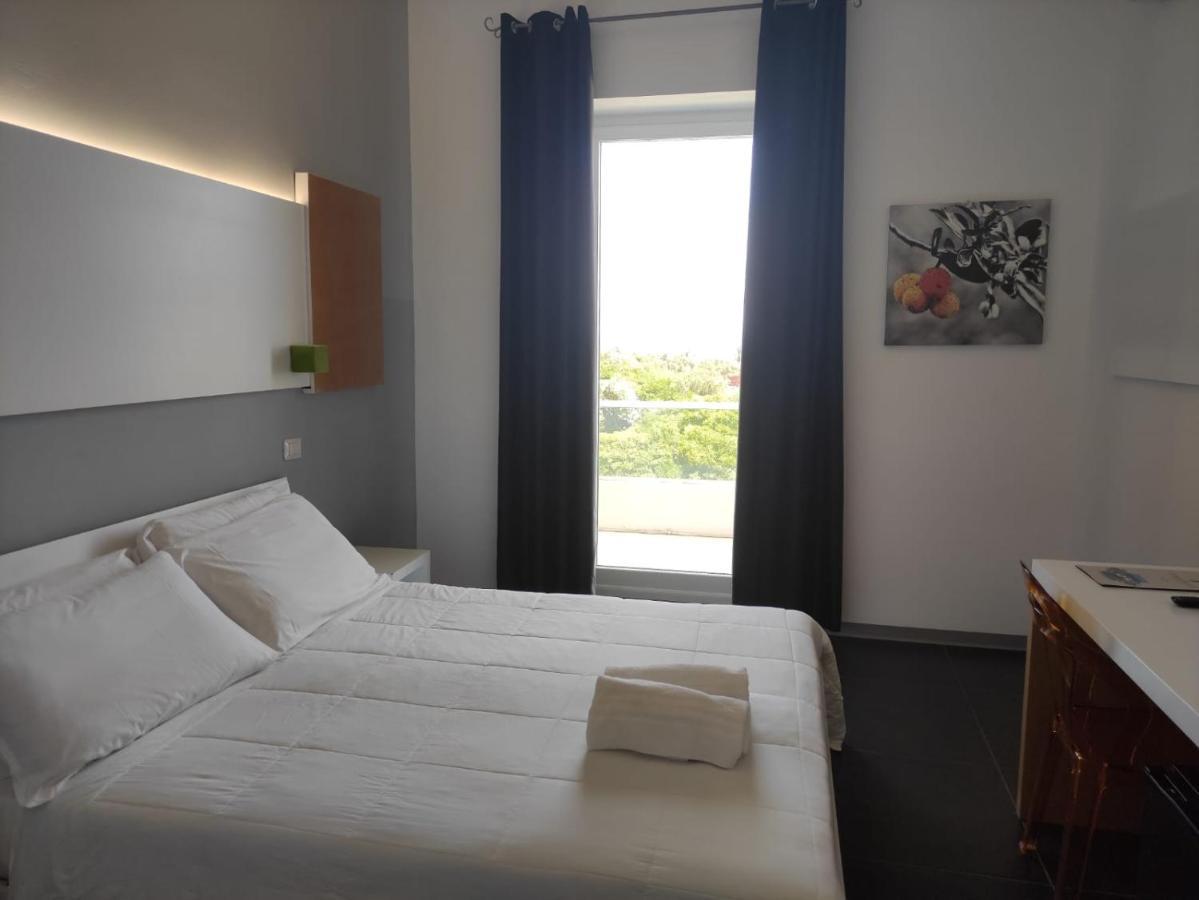 Oasis Park Hotel Torre dell'Orso Eksteriør bilde