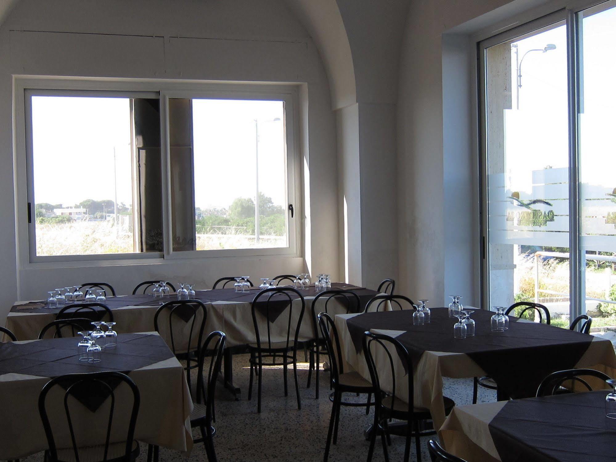 Oasis Park Hotel Torre dell'Orso Eksteriør bilde
