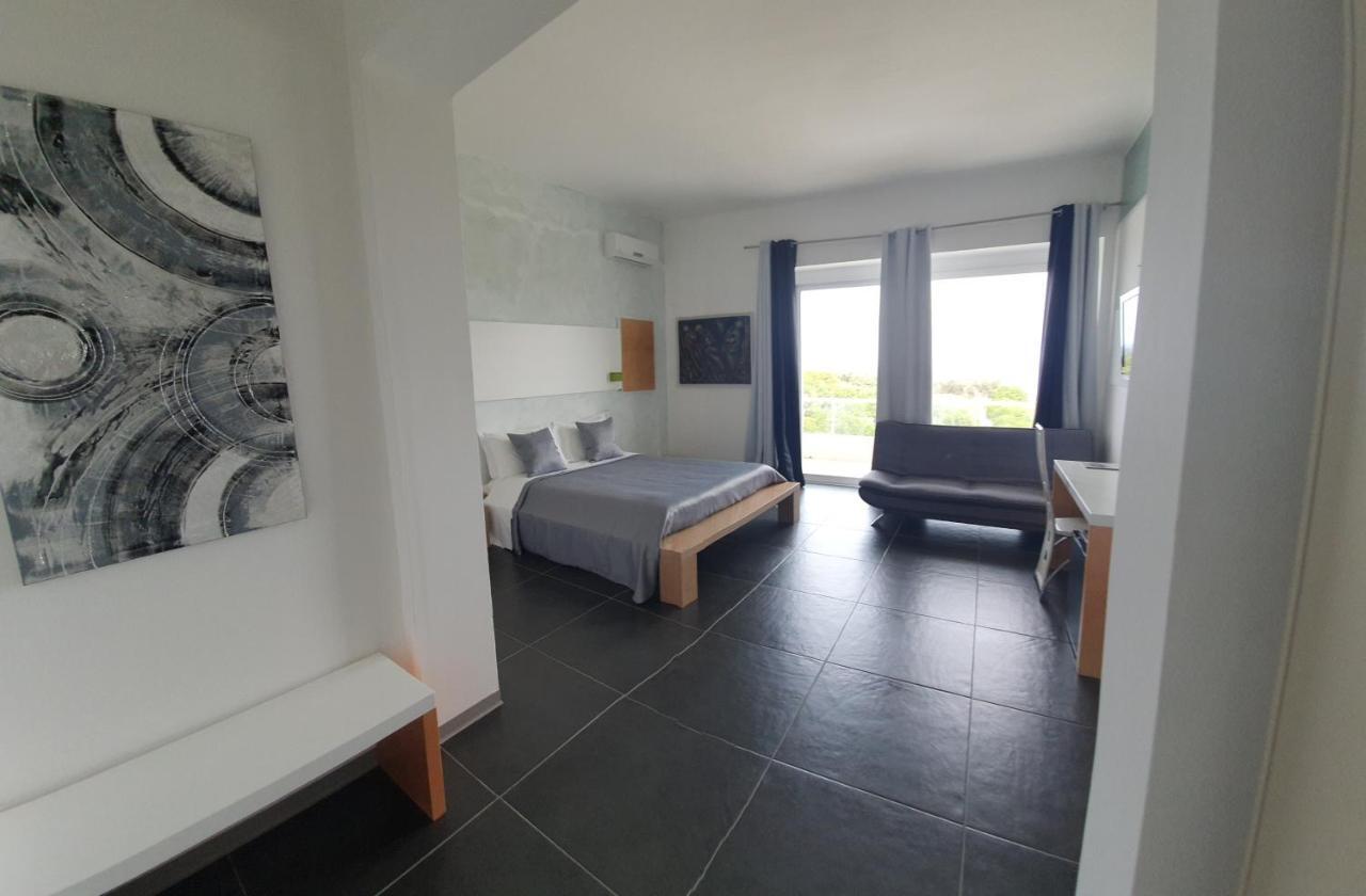 Oasis Park Hotel Torre dell'Orso Eksteriør bilde